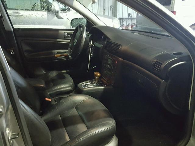 WVWWH63B74E063429 - 2004 VOLKSWAGEN PASSAT GLX GRAY photo 5