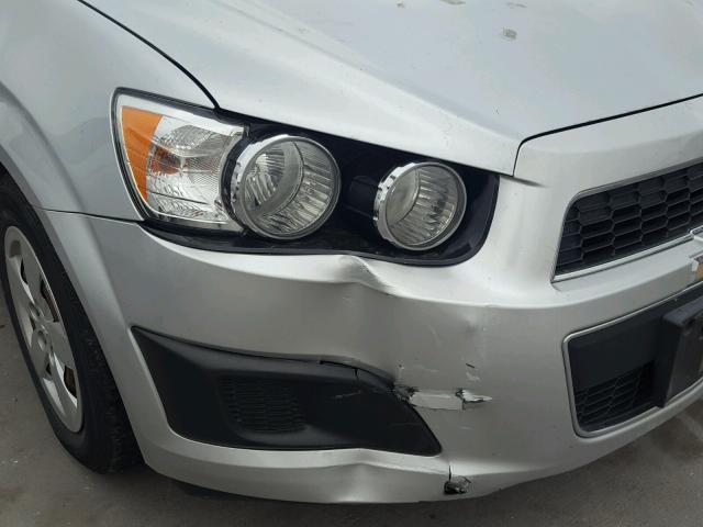 1G1JA5SH3D4157224 - 2013 CHEVROLET SONIC LS 银色 照片 10