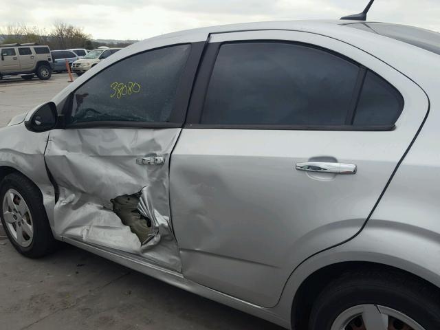 1G1JA5SH3D4157224 - 2013 CHEVROLET SONIC LS 银色 照片 9