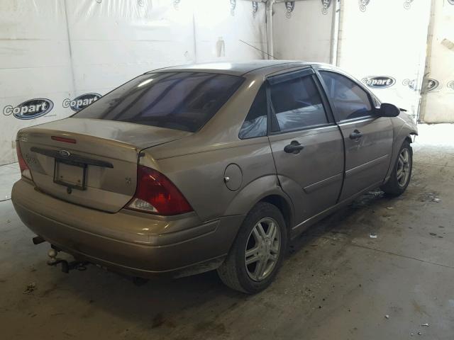 1FAFP34334W103787 - 2004 FORD FOCUS SE C GOLD photo 4