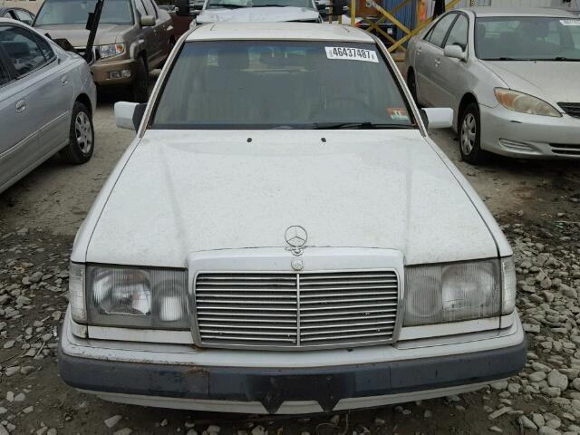 WDBEA28E2PB976700 - 1993 MERCEDES-BENZ 300 WHITE photo 9