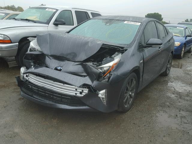 JTDKARFU9G3008658 - 2016 TOYOTA PRIUS GRAY photo 2