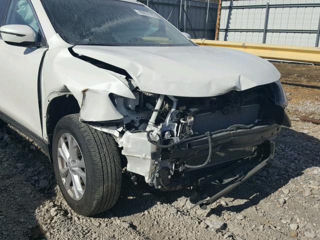 KNMAT2MT1GP723174 - 2016 NISSAN ROGUE S WHITE photo 9