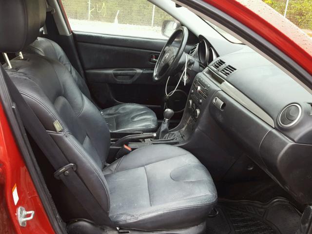 JM1BK343161507338 - 2006 MAZDA 3 HATCHBAC RED photo 5