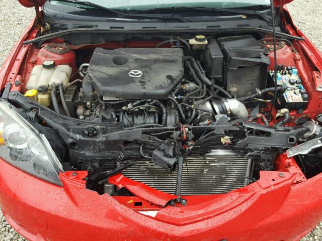 JM1BK343161507338 - 2006 MAZDA 3 HATCHBAC RED photo 7