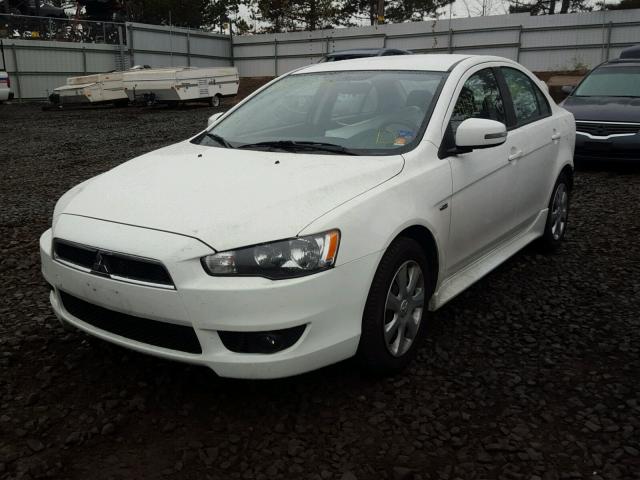 JA32U2FU3FU010086 - 2015 MITSUBISHI LANCER ES WHITE photo 2