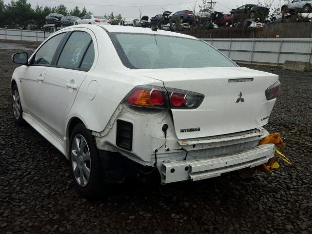 JA32U2FU3FU010086 - 2015 MITSUBISHI LANCER ES WHITE photo 3