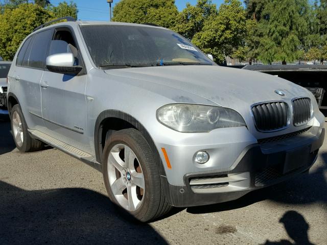 5UXFE435X9L263780 - 2009 BMW X5 XDRIVE3 SILVER photo 1