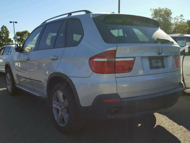 5UXFE435X9L263780 - 2009 BMW X5 XDRIVE3 SILVER photo 3