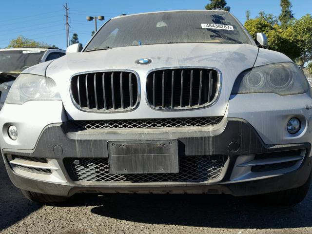 5UXFE435X9L263780 - 2009 BMW X5 XDRIVE3 Күміс фото 9