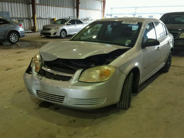 1G1AK52F657524953 - 2005 CHEVROLET COBALT SILVER photo 2