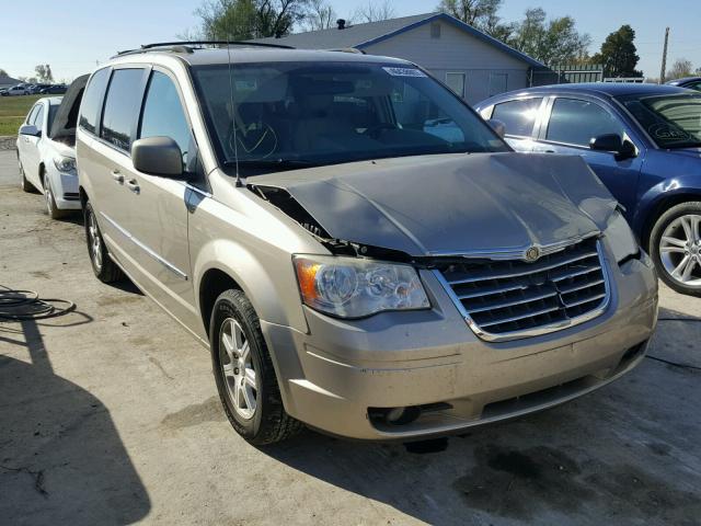 2A8HR54109R509316 - 2009 CHRYSLER TOWN & COU GOLD photo 1