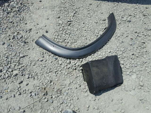 1G1ZC5EU0CF339567 - 2012 CHEVROLET MALIBU 1LT WHITE photo 9