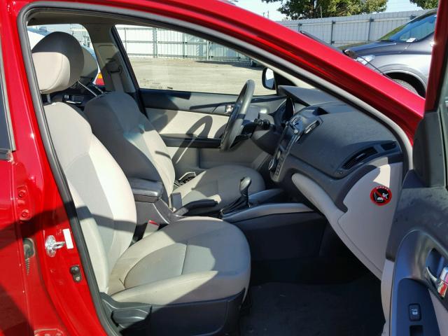 KNAFU4A22D5665347 - 2013 KIA FORTE EX RED photo 5