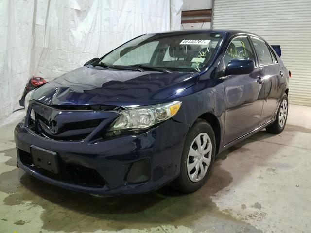 2T1BU4EE8CC868637 - 2012 TOYOTA COROLLA BA BLUE photo 2