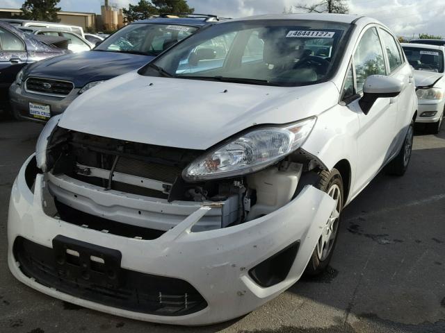 3FADP4TJ7DM150138 - 2013 FORD FIESTA S WHITE photo 2