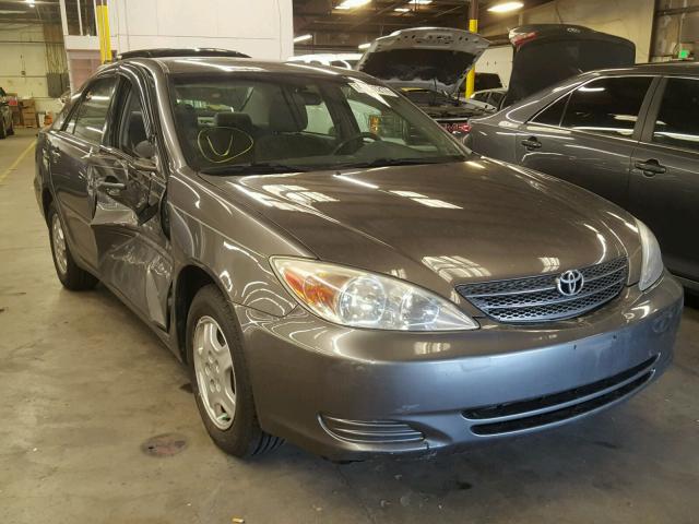 4T1BE32K52U508563 - 2002 TOYOTA CAMRY LE GRAY photo 1