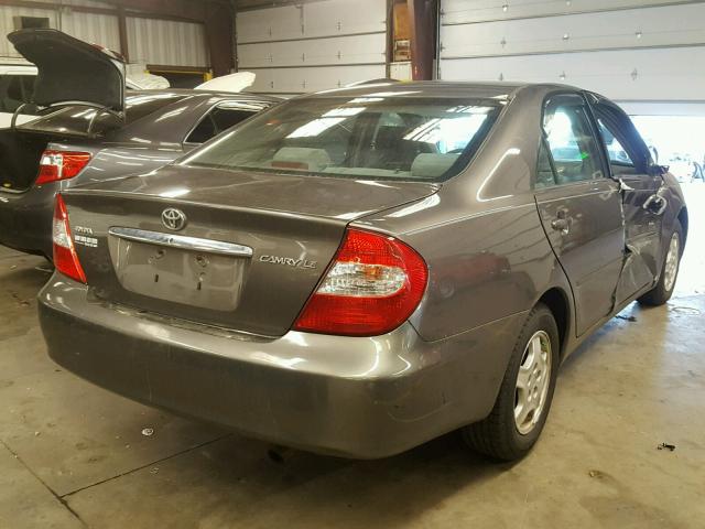 4T1BE32K52U508563 - 2002 TOYOTA CAMRY LE GRAY photo 4