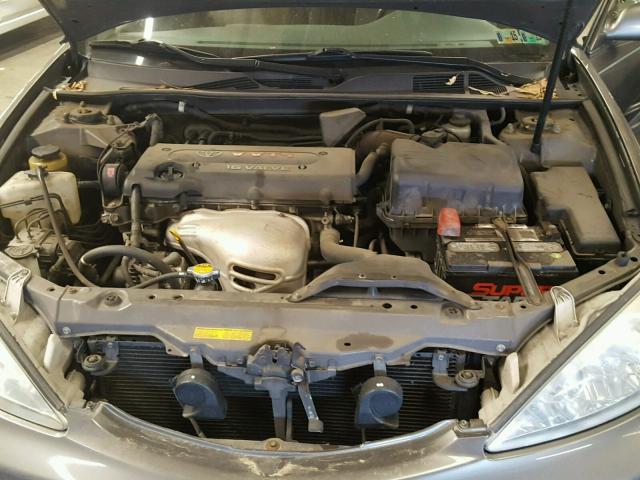 4T1BE32K52U508563 - 2002 TOYOTA CAMRY LE ნაცრისფერი ფოტო 7