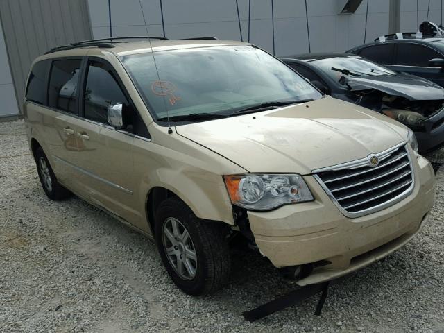 2A4RR5DX9AR405907 - 2010 CHRYSLER TOWN & COU GOLD photo 1