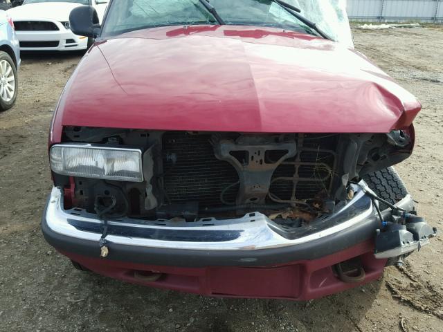 1GNDT13W8W2191248 - 1998 CHEVROLET BLAZER RED photo 7