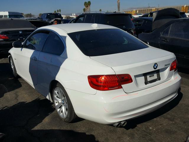 WBAKE5C56CJ106060 - 2012 BMW 328 I SULE WHITE photo 3