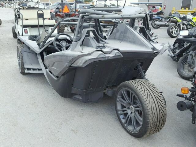 57XAASFA1G5109021 - 2016 POLARIS SLINGSHOT GRAY photo 3