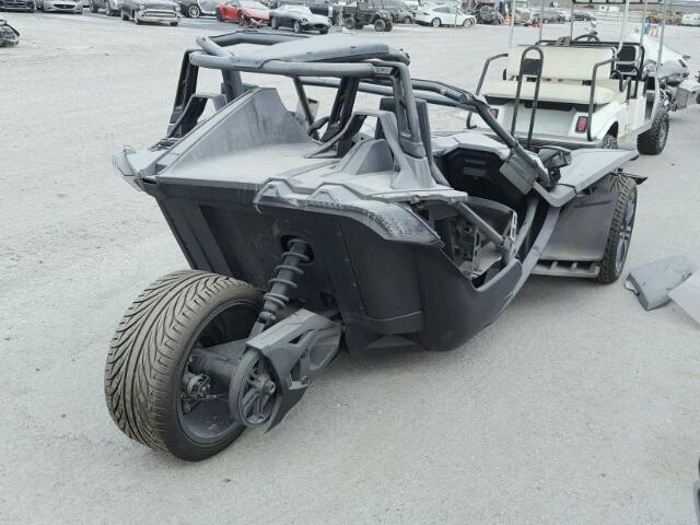 57XAASFA1G5109021 - 2016 POLARIS SLINGSHOT GRAY photo 4