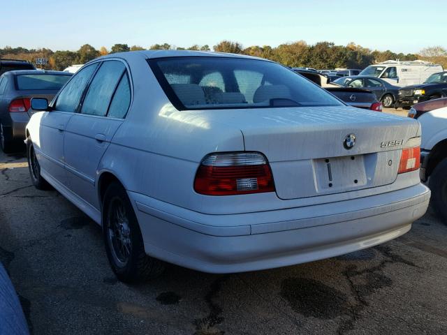 WBADT43482GY95176 - 2002 BMW 525 I AUTO WHITE photo 3