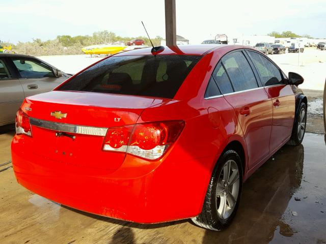 1G1PE5SB2F7287815 - 2015 CHEVROLET CRUZE LT RED photo 4