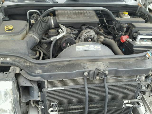 1J8HG48K66C332276 - 2006 JEEP COMMANDER 银色 照片 7