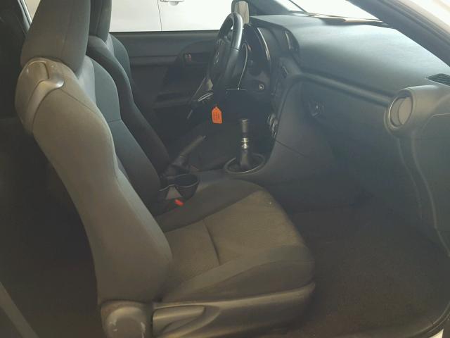 JTKJF5C73C3042411 - 2012 TOYOTA SCION TC 白色 照片 5