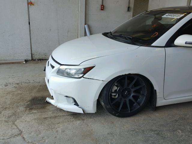JTKJF5C73C3042411 - 2012 TOYOTA SCION TC 白色 照片 9