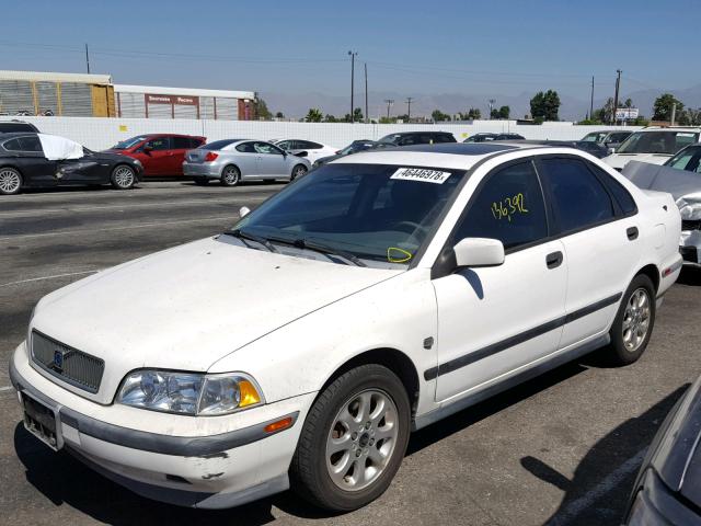 YV1VS2550YF464182 - 2000 VOLVO S40 WHITE photo 2