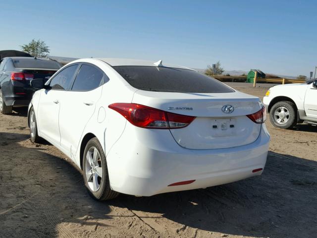 5NPDH4AE7DH321246 - 2013 HYUNDAI ELANTRA GL WHITE photo 3