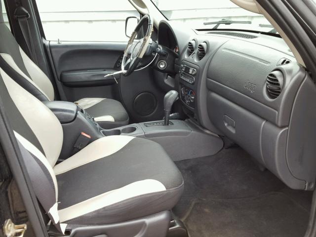 1J4GL48K83W663881 - 2003 JEEP LIBERTY SP BLACK photo 5