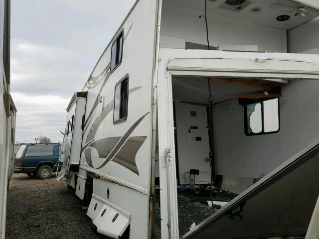 5B4MPA7G573425301 - 2007 WORKHORSE CUSTOM CHASSIS MOTORHOME WHITE photo 3