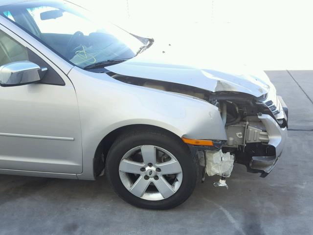 3FAHP07168R243908 - 2008 FORD FUSION SE SILVER photo 9