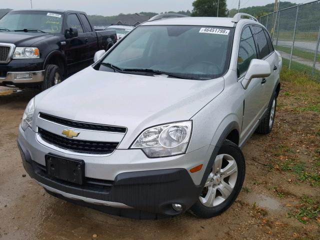 3GNAL2EK7DS586428 - 2013 CHEVROLET CAPTIVA LS 银色 照片 2