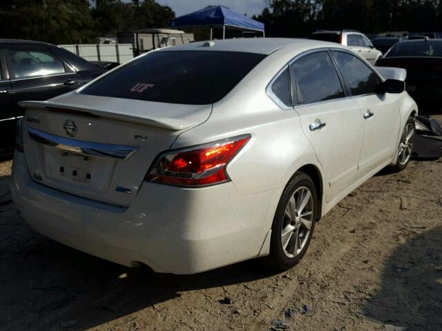 1N4AL3AP4EC127533 - 2014 NISSAN ALTIMA 2.5 WHITE photo 4