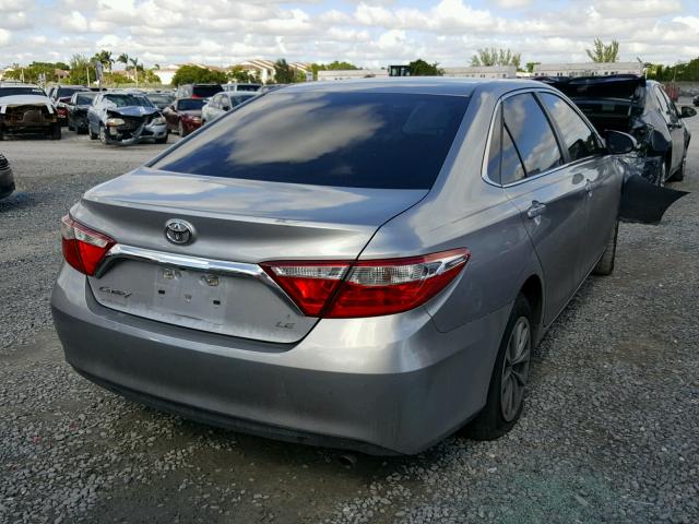 4T1BF1FK0HU383279 - 2017 TOYOTA CAMRY LE GRAY photo 4