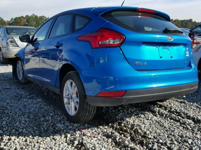 1FADP3K23HL251737 - 2017 FORD FOCUS SE BLUE photo 3