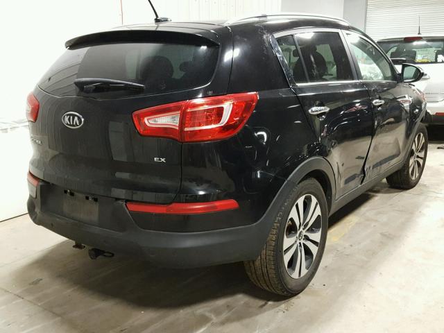 KNDPC3A2XB7101273 - 2011 KIA SPORTAGE BLACK photo 4