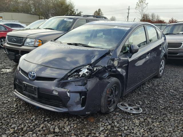 JTDKN3DU8E0361704 - 2014 TOYOTA PRIUS GRAY photo 2