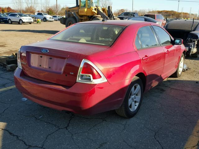 3FAHP07Z37R154740 - 2007 FORD FUSION RED photo 4