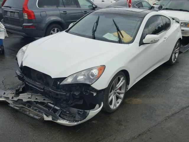 KMHHU6KH4AU024658 - 2010 HYUNDAI GENESIS CO WHITE photo 2