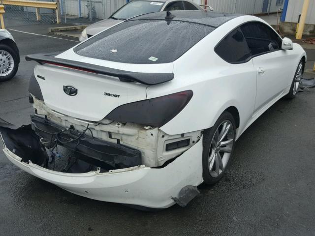 KMHHU6KH4AU024658 - 2010 HYUNDAI GENESIS CO WHITE photo 4