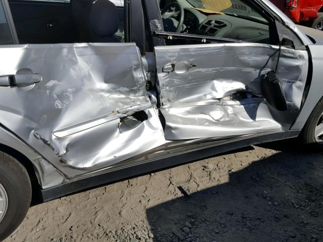 1G1ZT54894F244009 - 2004 CHEVROLET MALIBU LS 银色 照片 9