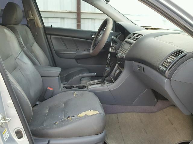 JHMCN36475C015920 - 2005 HONDA ACCORD SILVER photo 5