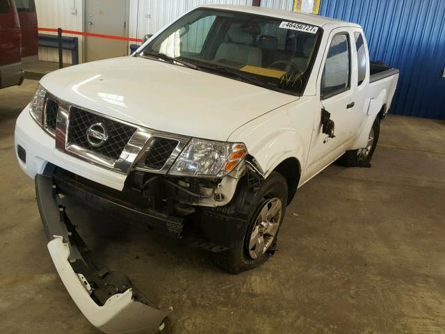 1N6AD0CU1CC425282 - 2012 NISSAN FRONTIER S WHITE photo 2